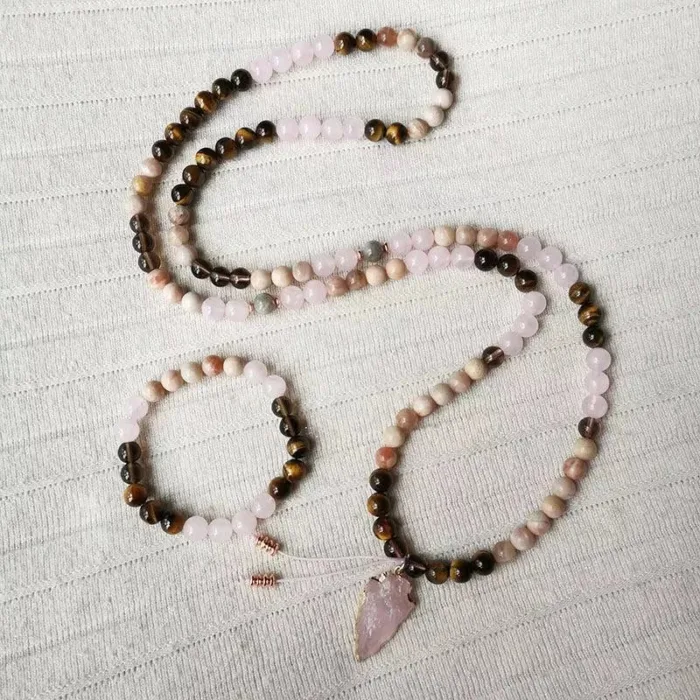Collier Mala Premium "Amour & Protection" en Pierres Naturelles -  by Fit Calm - mala, malas, nouveautés avril 2022, oeil de tigre, pierre de soleil, quartz rose, Quarz fumé
