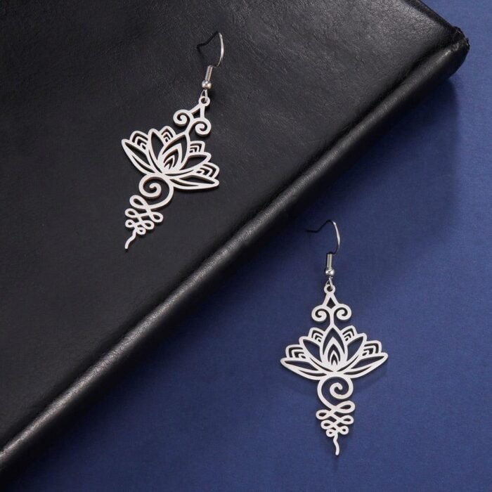 Boucles d'Oreilles Lotus Unalome - Élévation spirituelle et paix intérieure -  by Fit Calm - Best Seller, boucles d'oreilles, lotus unalome, NOUVEAUTES DE NOVEMBRE