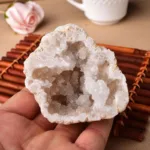 Géode Cristal de Quartz -  by Fit Calm - Best Seller, Cristal de roche, Décoration intérieure, equilibre, nouveautés de novembre 2020