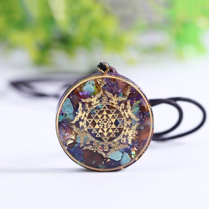 Pendentif Orgonite "Sri Yantra" en Turquoise & Oeil de Tigre -  by Fit Calm - Kopy, NOUVEAUTES DECEMBRE, Oeil de tigre, Pendentif, pendentif orgonite, pendentifs, Turquoise
