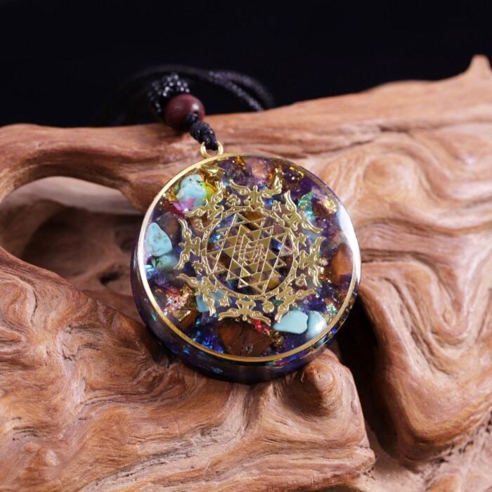 Pendentif Orgonite "Sri Yantra" en Turquoise & Oeil de Tigre -  by Fit Calm - Kopy, NOUVEAUTES DECEMBRE, Oeil de tigre, Pendentif, pendentif orgonite, pendentifs, Turquoise
