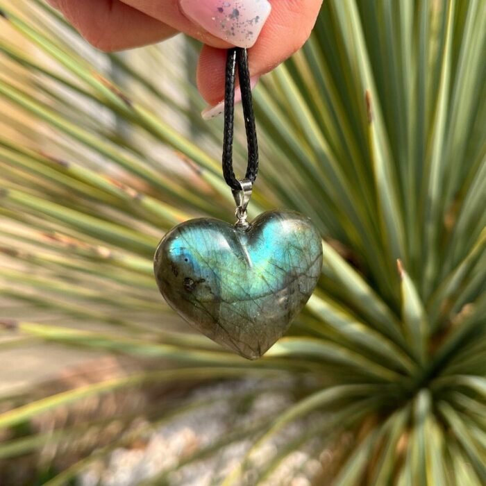 Labradorite Heart Pendant - by Fit Calm - best, Kopy, Labradorite, Pendant