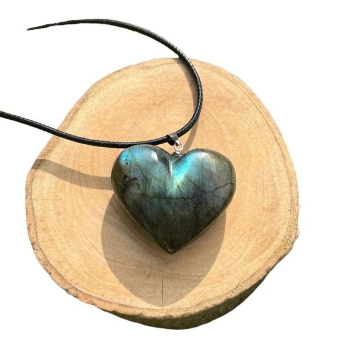 Labradorite Heart Pendant - by Fit Calm - best, Kopy, Labradorite, Pendant