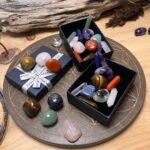 Coffret Reiki - Lot de 7 Pierres Naturelles & 7 Doubles Pointes -  by Fit Calm - best, Best Seller, chakras, Décoration intérieure