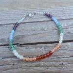 Bracelet de Cheville en Pierres Naturelles -  by Fit Calm - Améthyste, Bracelet, calcite bleue, calcite jaune, cheville, cornaline, Cristal de roche, fin, multi-pierres