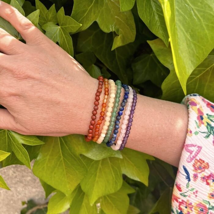 Ensemble "Ouverture des 7 Chakras" en Pierres Naturelles -  by Fit Calm - 7 chakras, Améthyste, Aventurine verte, Bracelet, Bracelets, calcite jaune, chakras, cornaline, ensemble, Jaspe rouge, lapis lazuli, NOUVEAUTES DE JUIN, Quartz Blanc, taille