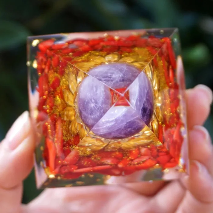 Orgonite "Énergie Vitale" en Améthyste & Corail Rouge -  by Fit Calm - Améthyste, HALLO, nouveautés de septembre 2022, Orgonite