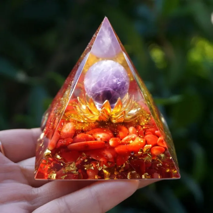 Orgonite "Énergie Vitale" en Améthyste & Corail Rouge -  by Fit Calm - Améthyste, HALLO, nouveautés de septembre 2022, Orgonite