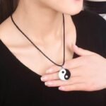 Pendentif "Yin-Yang" en Howlite & Obsidienne Noire -  by Fit Calm - best, Howlite, Kopy, Obsidienne noire, Pendentif