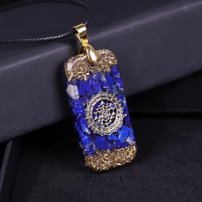 Pendentif Orgonite "Énergie Cosmique" en Lapis Lazuli -  by Fit Calm - Orgonite, Pendentif, pendentif orgonite, sri yantra