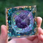 Orgonite "OM - Connexion Spirituelle" en Améthyste & Quartz Bleu -  by Fit Calm - Améthyste, nouveautés de juillet 2020, Orgonite, QUARTZ BLEU