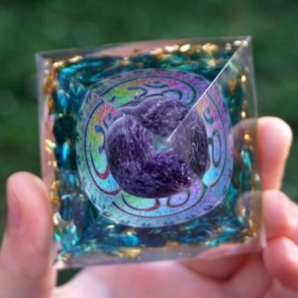 Orgonite "OM - Spiritual Connection" in Amethyst & Blue Quartz - by Fit Calm - Amethyst, new products from july 2020, Orgonite, BLUE QUARTZ
